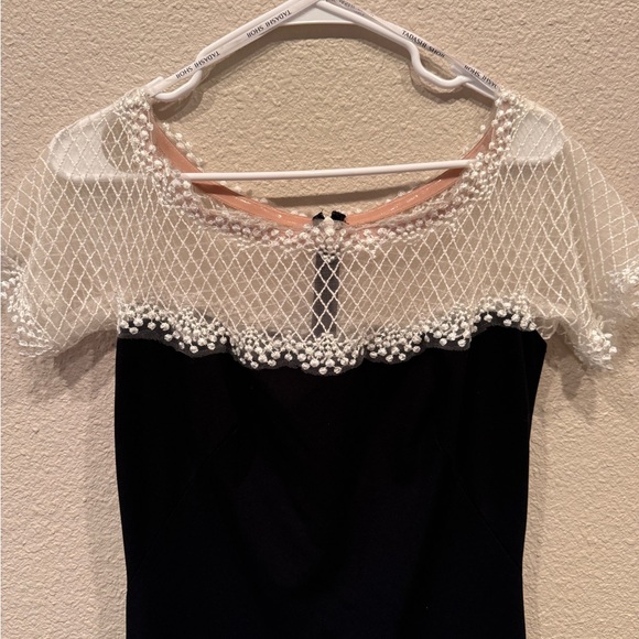 $388 Tadashi Shoji Lace Yoke Crepe Gown two-tone column black white maxi dress - Picture 9 of 11